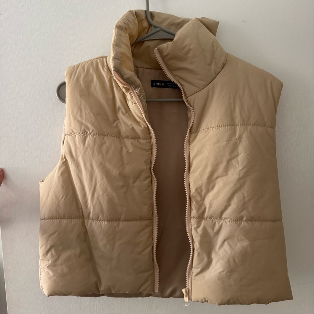 SHEIN Beige Quilted Vest